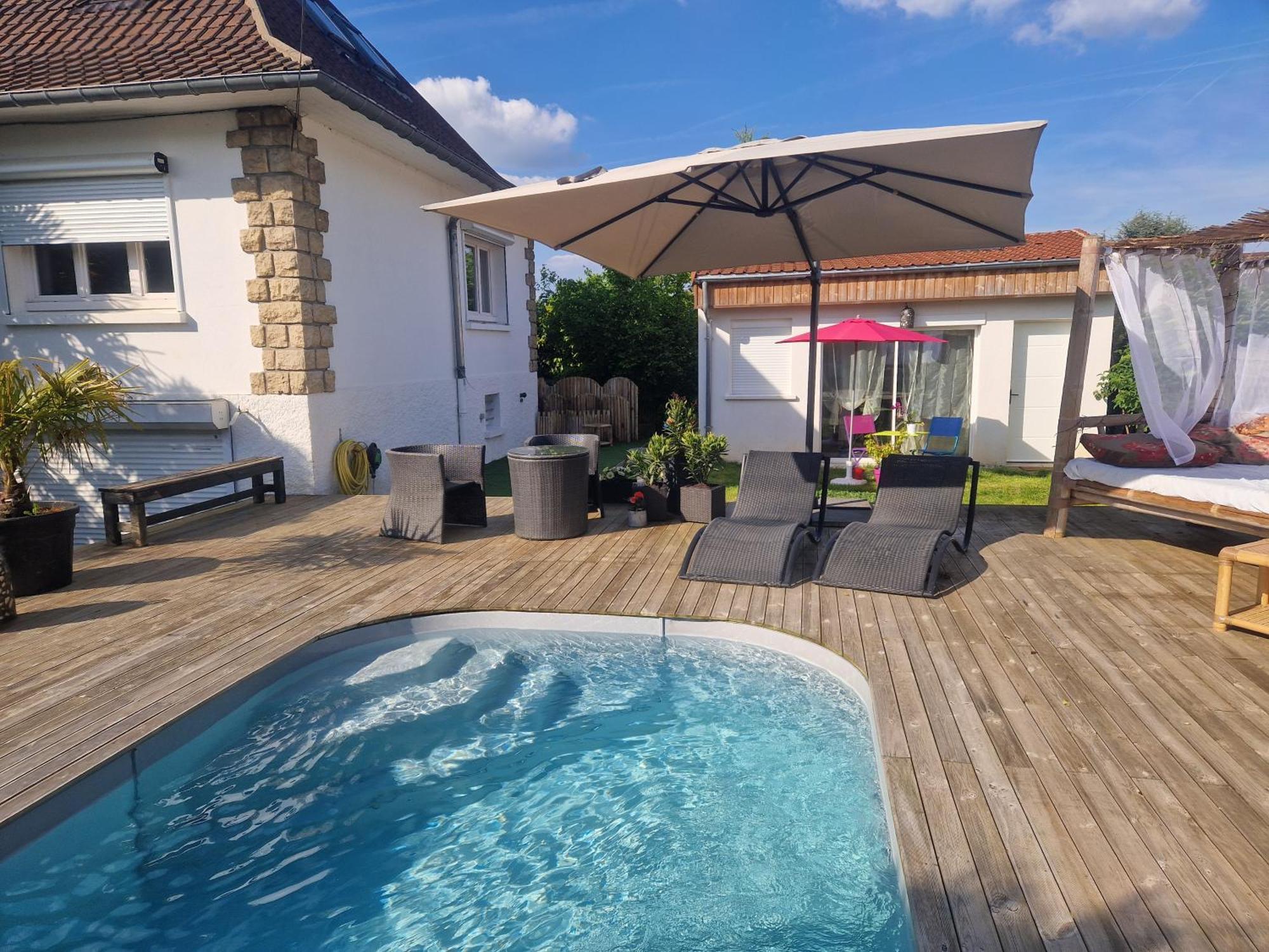 La Serenite Balinaise, Chambre Et Sdb Privee, Jardin , Piscine Et Jacuzzi En Saison, Pres De Chantilly, Parc Asterix Et Cdg Et Paris En 20' Orry-La-Ville ภายนอก รูปภาพ